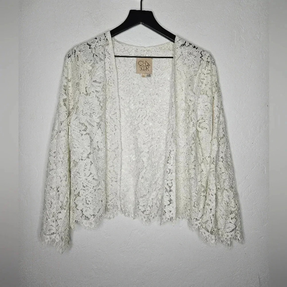 CHASOR White Lace Long Sleeve Over Top Medium  Wide Sleeve - Picture 1 of 6